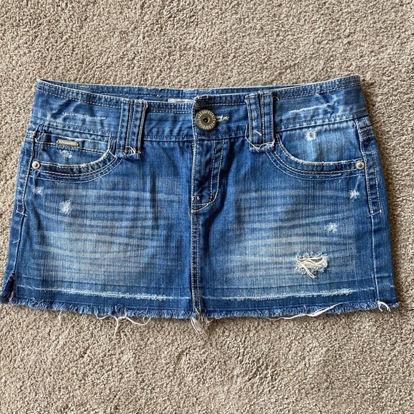 AEROPOSTLE • Women’s Distressed Mini Jean Skirt Size- 7/8 - Picture 1 of 3
